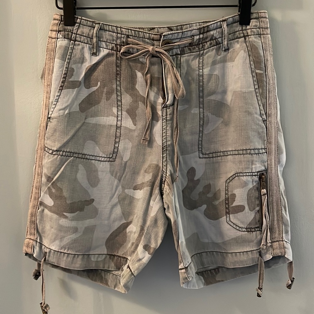 Marrakech Camo Print Shorts - Size 24